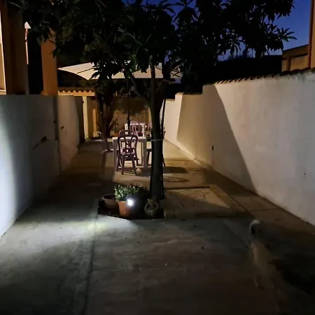 Casa Del Sole - Trilocale Con Giardino דירה